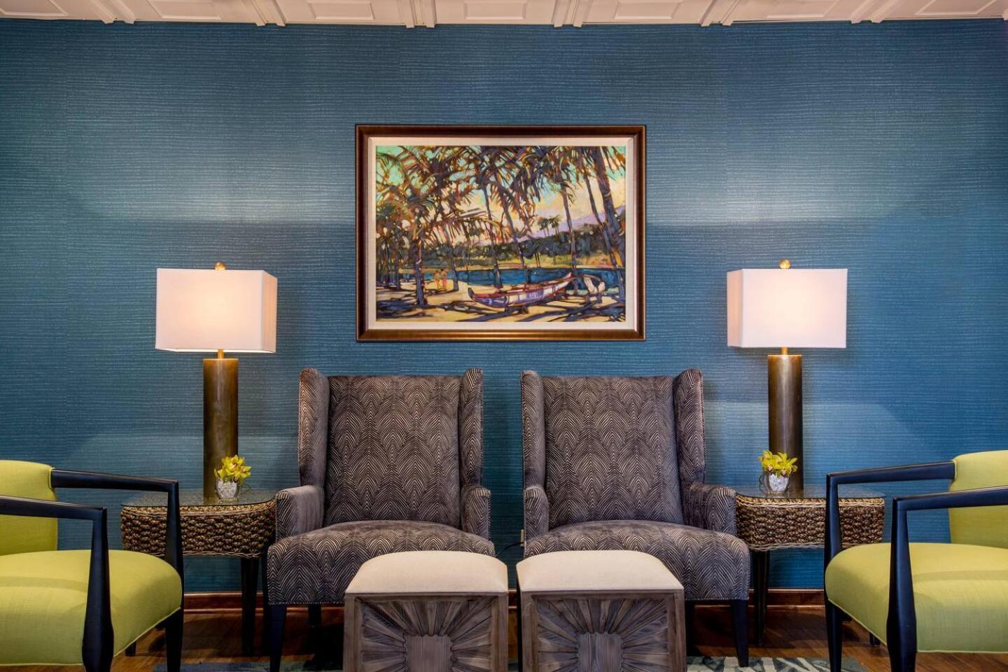 Luxury Oceanfront 2 Bedroom Apartment At Waikiki Beach Tower ホノルル エクステリア 写真